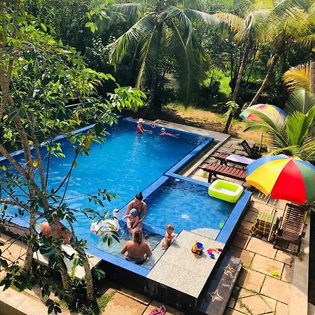 Jungle Restaurant And Villa Unawatuna Esterno foto