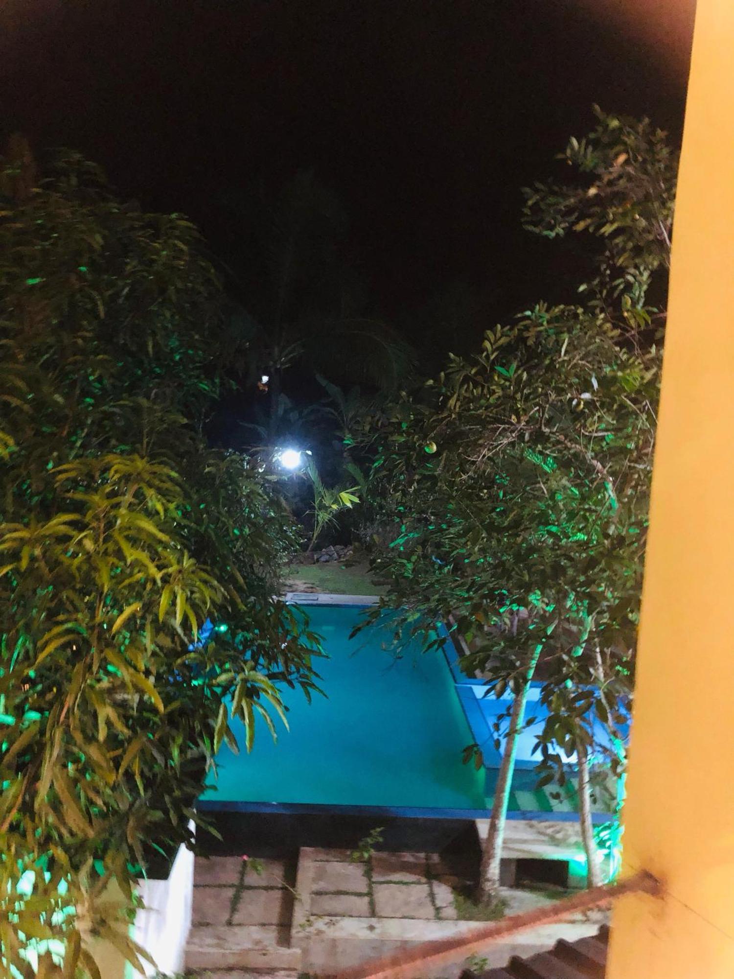 Jungle Restaurant And Villa Unawatuna Esterno foto
