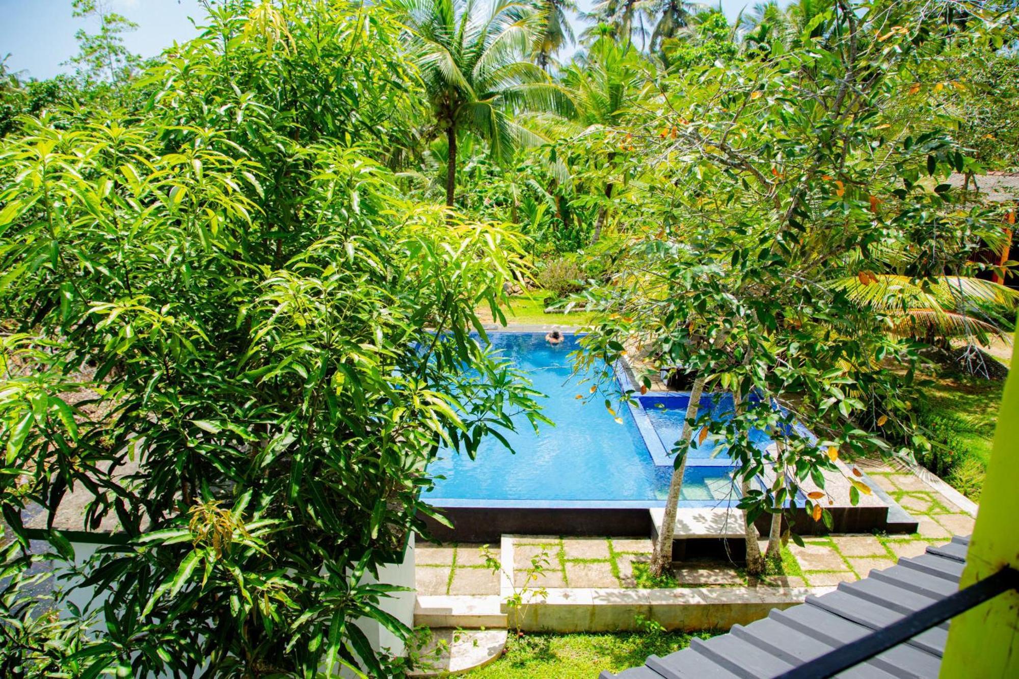 Jungle Restaurant And Villa Unawatuna Esterno foto